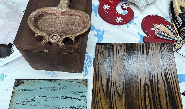 &#039;Ahşap Boyama Teknikleri&#039; başlıklı workshop etkinliği gerçekleştirildi