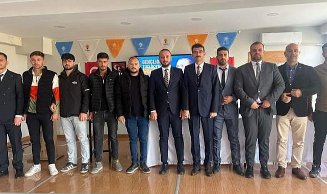 AK Parti Tuzluca Gençlik Kolları Fırat Gültekin ile yola devam dedi