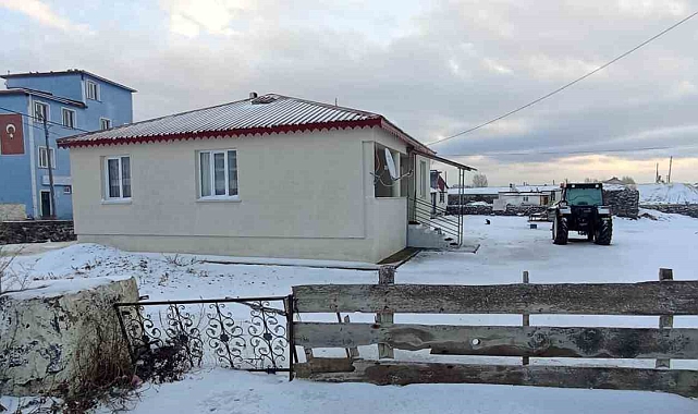 Akyaka&#039;ya mevsimin ilk karı düştü