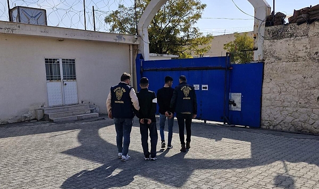 Araçlardan hırsızlık yapan 3 zanlı tutuklandı