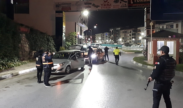 Aranma kaydı bulunan 8 kişi yakalandı