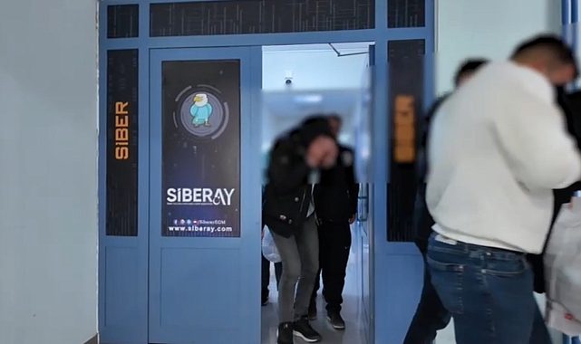 Arkadaşlık vaadiyle dolandırıcılık yapan çete çökertildi