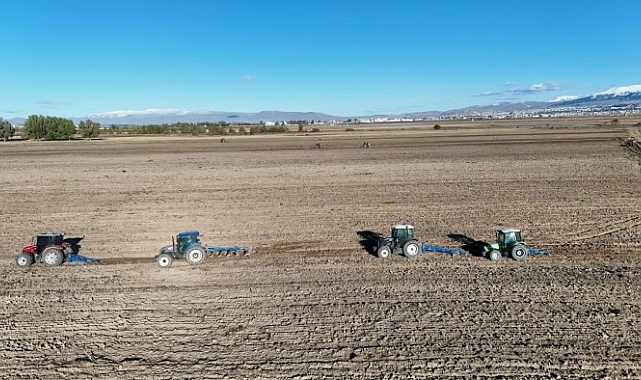 Atatürk üniversitesinde sürdürülebilir tarım uygulamaları hakkında bilgi veriliyor
