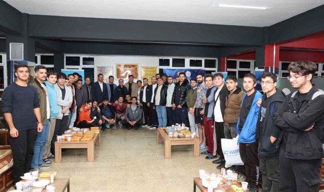 Başkan Özdoğan: &quot;Gençlerin hayatına değer katan projeler devam edecek&quot;