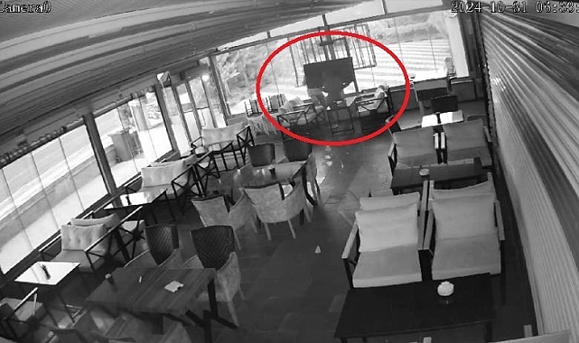 Borcu olan şahsın akrabalarının iş yerini kurşunladılar