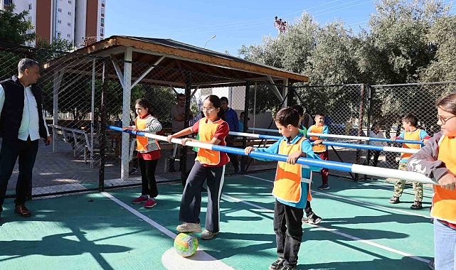 Canlı langırt, renkli görüntüler oluşturdu
