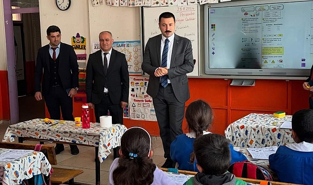 Diyadin Kaymakamı Mustafa Karali&#039;den köy okullarına ziyaret