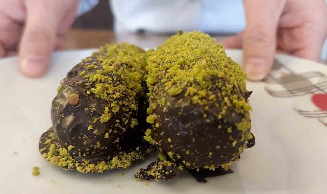 Dubai çikolatası Erzurum&#039;un coğrafi işaretli tatlısı kadayıf dolması ile buluştu