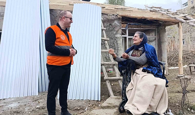 Engelli vatandaşa çatı malzemesi desteği yapıldı