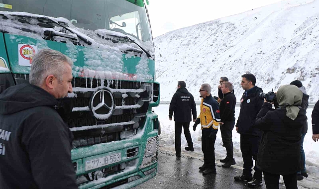 Erzincan&#039;da kapanan şehirlerarası yollar ulaşıma açıldı
