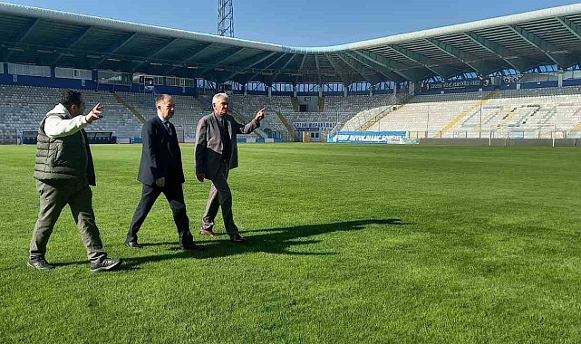 Erzurum Kazım Karabekir Stadı&#039;nın zemini göz kamaştırıyor
