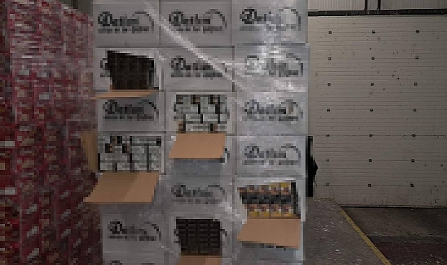 Gofret kutularından sigara çıktı