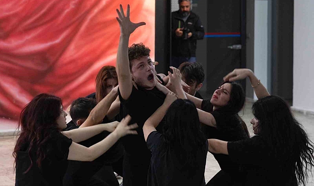 Güzel Sanatlar Fakültesi binasında &quot;Mekanı sanata dönüştürme etkinliği&quot;