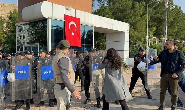 &quot;Halk iradesini tanımayanlara karşı elbette ki tepkimizi ortaya koyuyoruz, ortaya koyacağız&quot;
