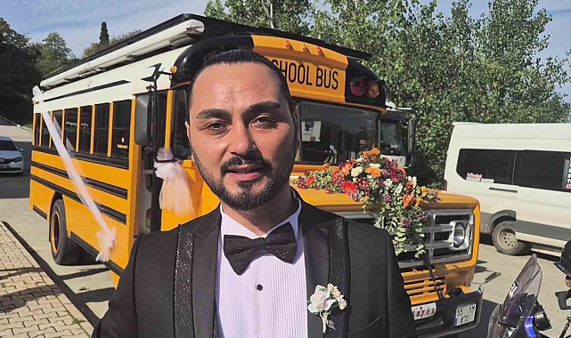 Hayalindeki &#039;School Bus&#039;ı gelin arabası yaptı