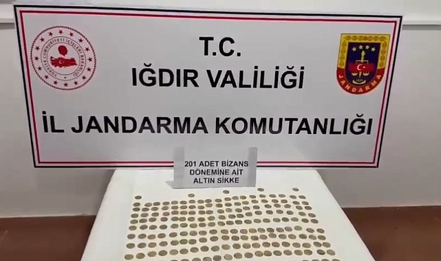 Iğdır&#039;da 201 adet altın sikke ele geçirildi