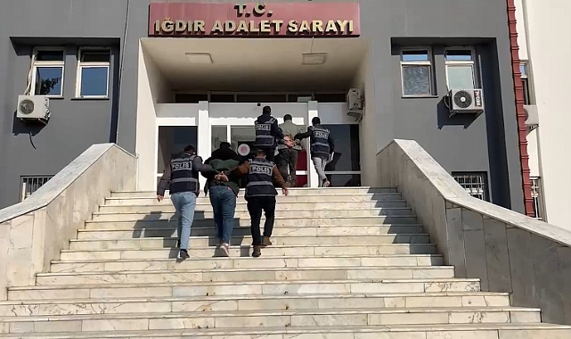 Iğdır’da İstiklal Marşı okunurken ayağa kalkmayan 2 kişi gözaltına alındı