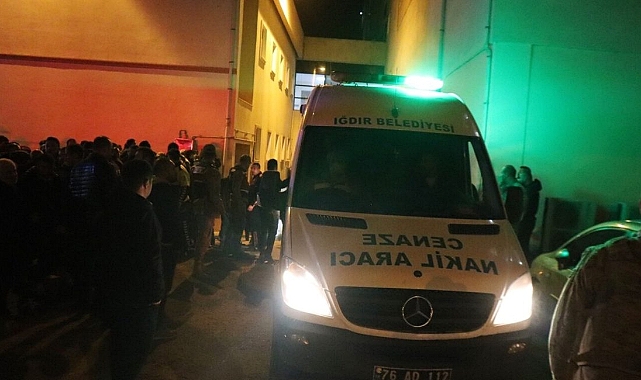 Iğdır&#039;da Uzman Çavuş Eşini Bıçakla Öldürdü