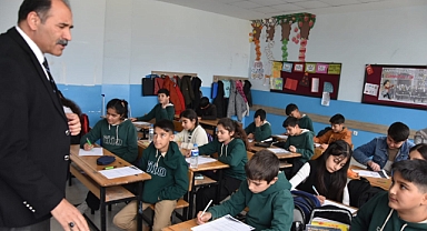 Iğdır genelinde 7. sınıf matematik ortak sınavı yapıldı