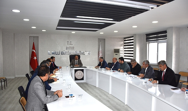 Iğdır İl Milli Eğitim Müdürlüğü Haftalık Değerlendirme Toplantısı Gerçekleştirildi