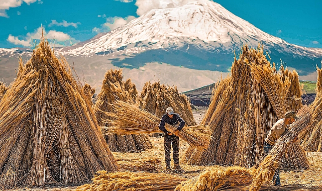 Iğdırlı fotoğraf sanatçısı Mehmet Özcan başarılarına bir yenisi ekledi
