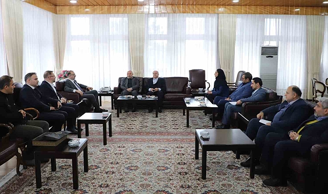 İran ile akademik ve ekonomik iş birliği alanları görüşüldü