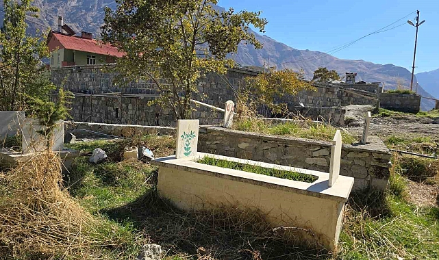 İzinsiz defnedilen mezarlara tepki