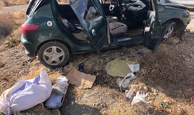 Kontrolden çıkan otomobil şarampole yuvarlandı