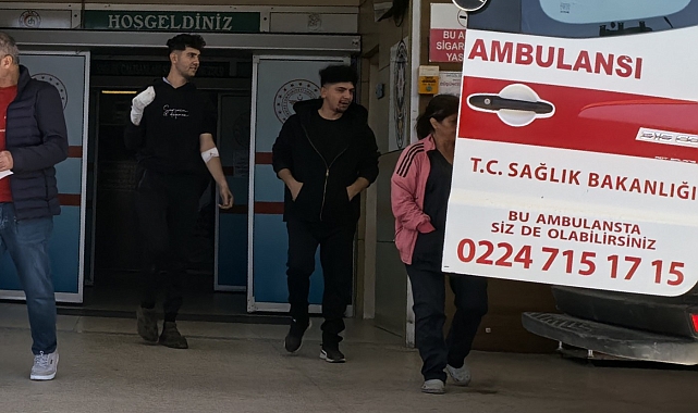 Makineye hurda atan genç elini ezme makinesine kaptırdı