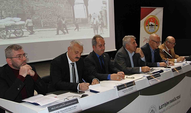 Milli mücadelede &quot;Erzurum Basını&quot; paneli