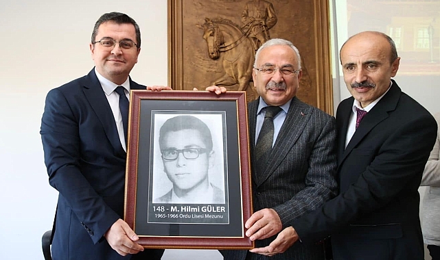 Ordu Büyükşehir Belediye  Başkanı Güler&#039;i Duygulandıran Fotoğraf