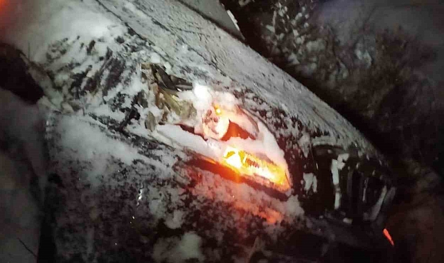 Pazaryolu&#039;nda kaza: 2 yaralı