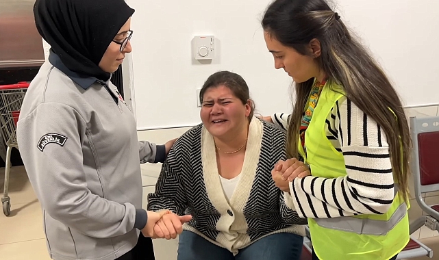 Rolüne kendini kaptırdı, gözyaşı döküp kriz yönetimini sınadı