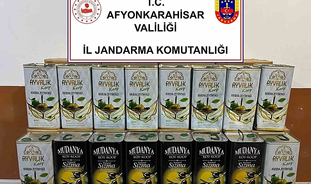 Sahte zeytinyağlarını satamadan yakalandı