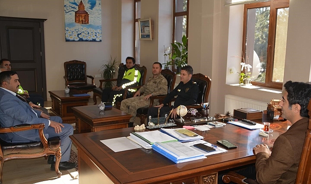 Sarıkamış&#039;ta, &quot;Kış Mevsimi Trafik Tedbirleri&quot; toplantısı