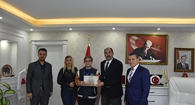 Singapur Matematik Olimpiyatları yarışmasından Iğdır’a 4 madalya