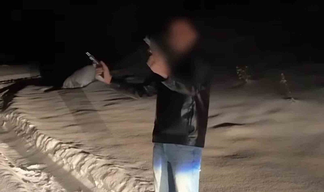 Sosyal medyada silahla ateş açma görüntülerini paylaşan 2 kişi yakalandı