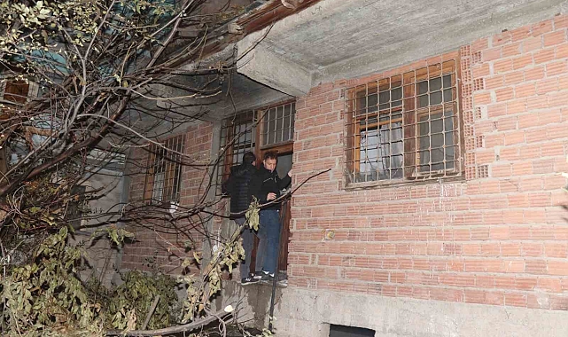 Tespih atölyesinde yangın çıktı