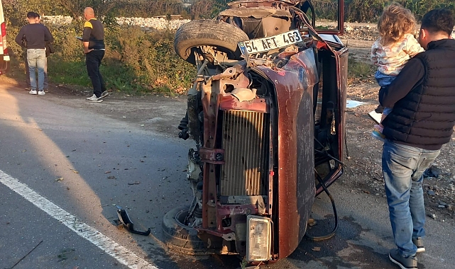 Tofaş kağıt gibi ezildi: 3 yaralı