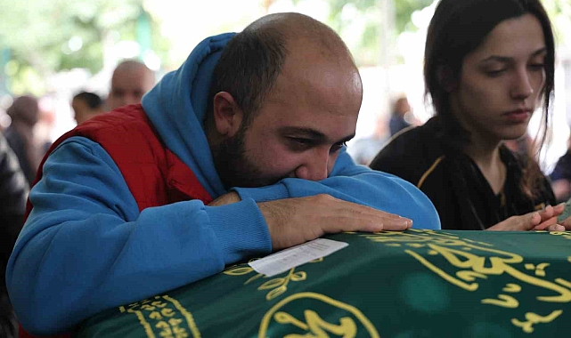 Toprak bebeğe acı veda: &quot;Oğlumu öldürdüler&quot;