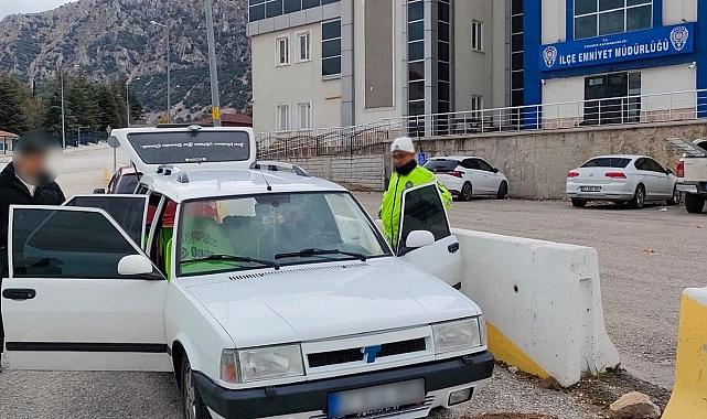 Trafik kurallarını hiçe sayan sürücü yakalandı