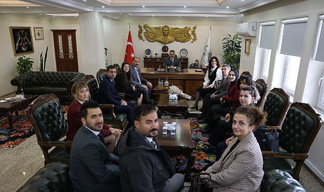 Vali Turan öğretmenleri makamında ağırladı