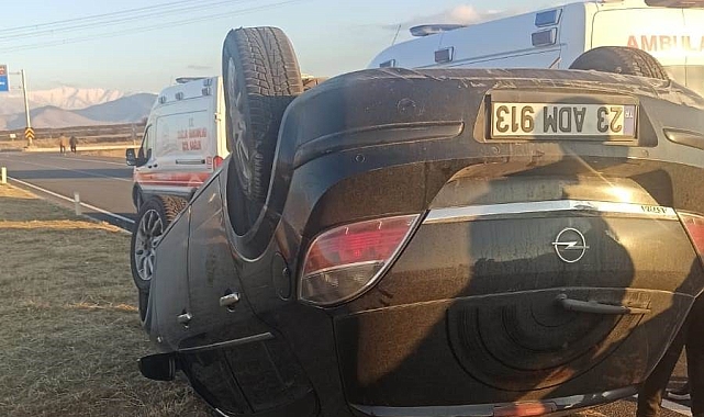 Van&#039;ın Gevaş-Gürpınar karayolunda kontrolden çıkan otomobil takla attı