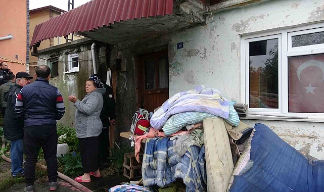 Yalnız yaşadığı evde yanarak öldü