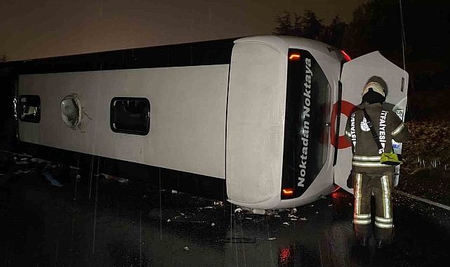 Yolcu otobüsü yan yattı 2 kişi hayatını kaybetti