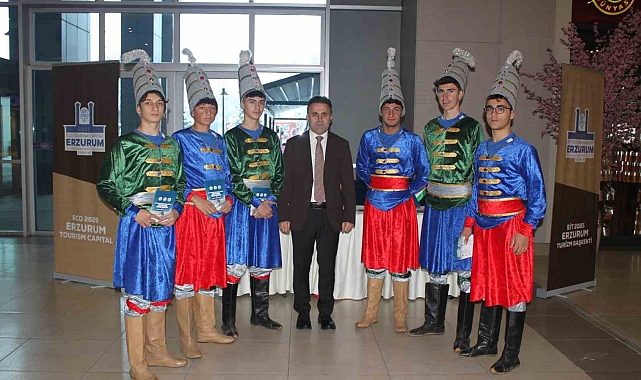 &quot;2025 EİT Turizm Başkenti Erzurum&quot; için tanıtım standı açıldı