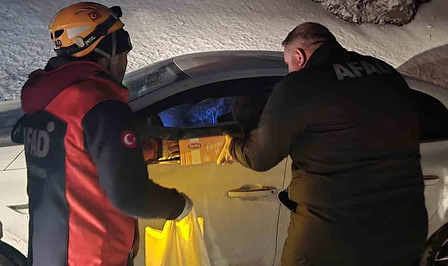 Adıyaman&#039;da Yağışların Ardından Yaşanan Mahsur Kalma Olayı: AFAD ve Jandarma Ekipleri Vatandaşları Kurtardı