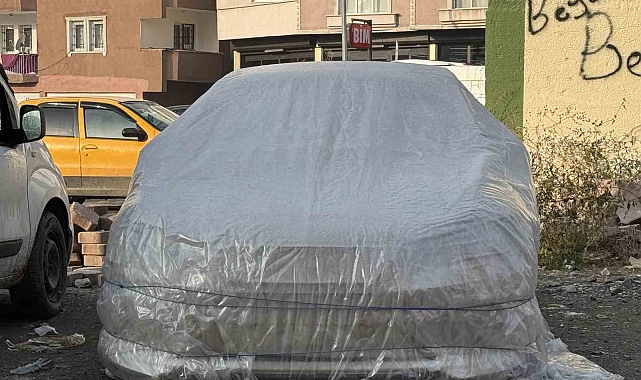 Ağrı&#039;da araçlara battaniyeli çözümüm