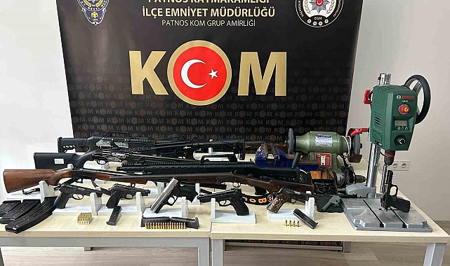 Ağrı&#039;da Büyük Silah Operasyonu: 16 Gözaltı ve Çok Sayıda Silah Ele Geçirildi