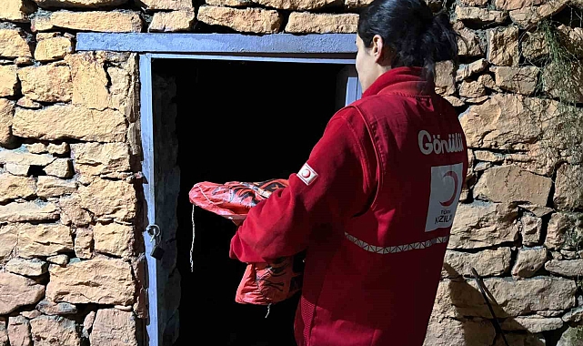 Ağrı&#039;da Kışın Soğuk Yüzüne Kızılay&#039;ın Sıcak El Dokunuşu